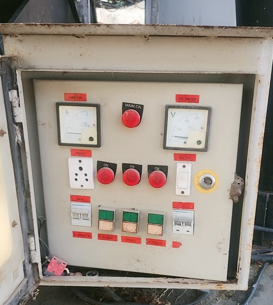 Mobile seed processing Mechine